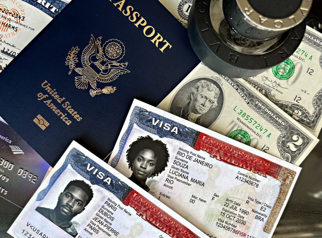 So Sánh Visa Du Học Hàn Quốc D-2 & D-4 Chi Tiết | LETCO