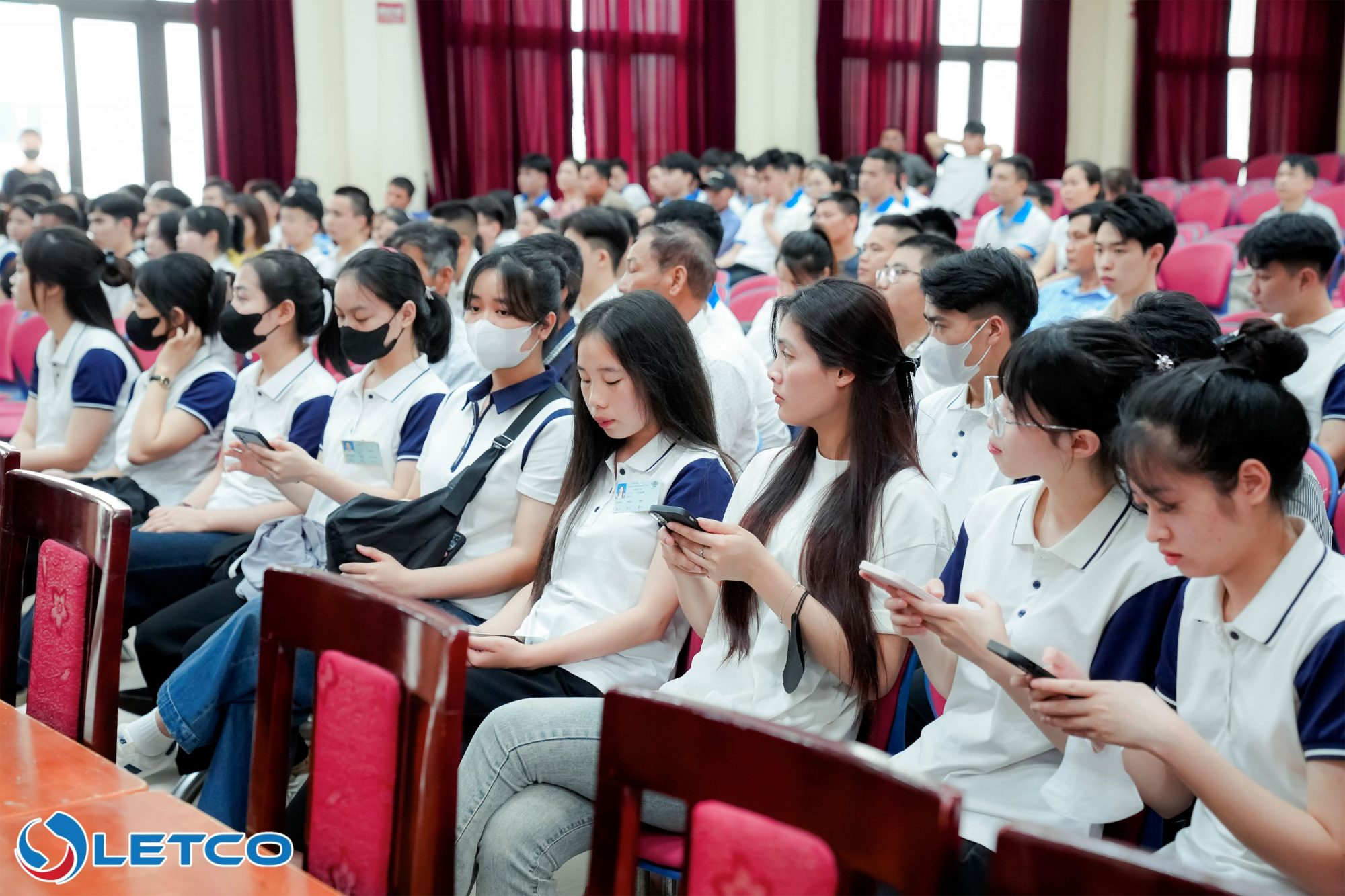 Buổi tư vấn chọn trường tại văn phòng LETCO